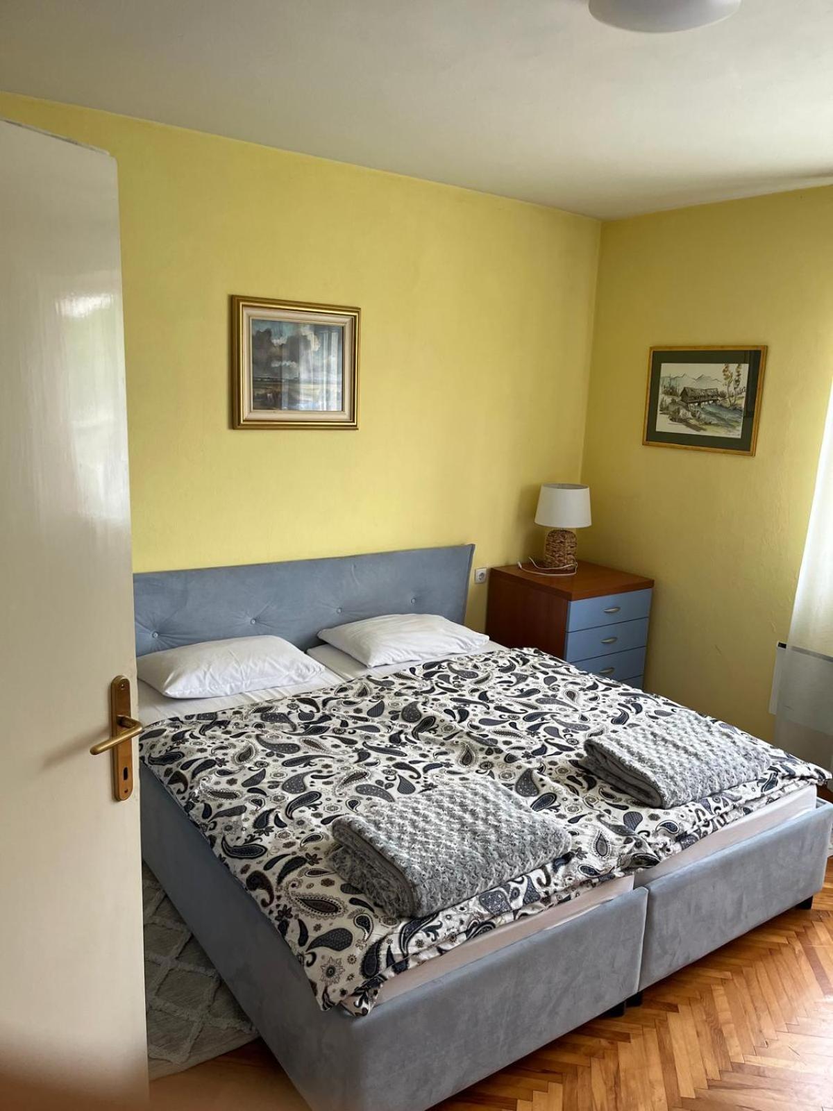 Apartman Ivka Gospić Buitenkant foto